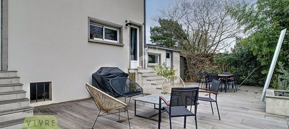 3 bedrooms House in Cholet, France No. 103154 12