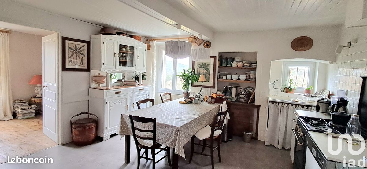 Casa de 4 divisões em Saint-Julien-en-Quint, France N.º 193265