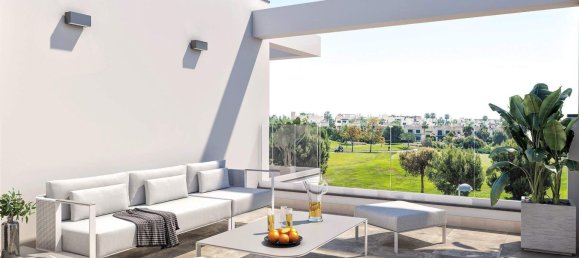 4 Schlafzimmer Villa in Los Alcazares, Spain, Nr. 8323 3