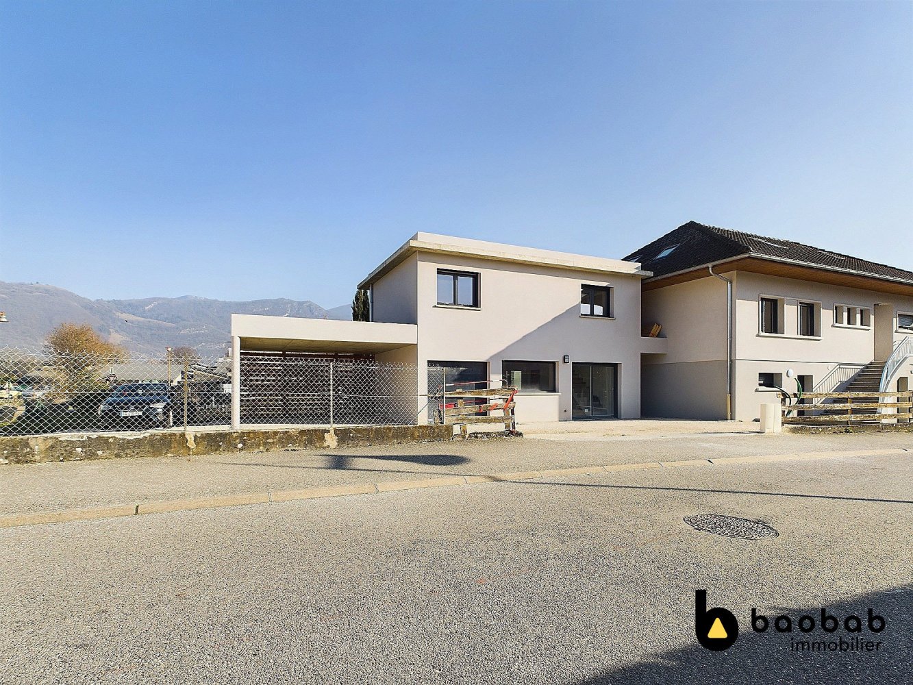 3 bedrooms Duplex in La Ravoire, France No. 193814