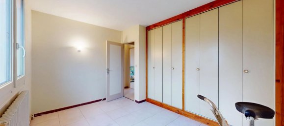 3 bedrooms House in Montfermeil, France No. 151343 9