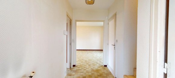 3 bedrooms House in Montfermeil, France No. 151343 6