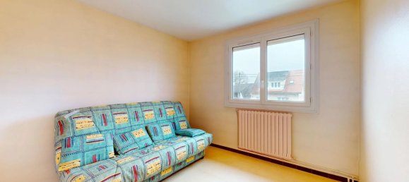 3 bedrooms House in Montfermeil, France No. 151343 8