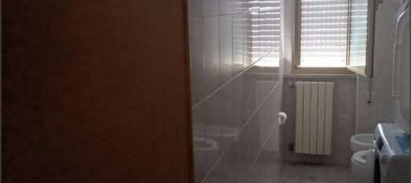 6-salle Appartement à Latina, Italy No. 198576 8