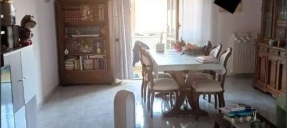 6-salle Appartement à Latina, Italy No. 198576 10