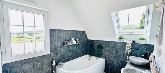 Casa de 4 dormitorios en Landelles-et-Coupigny, France No. 352886 12