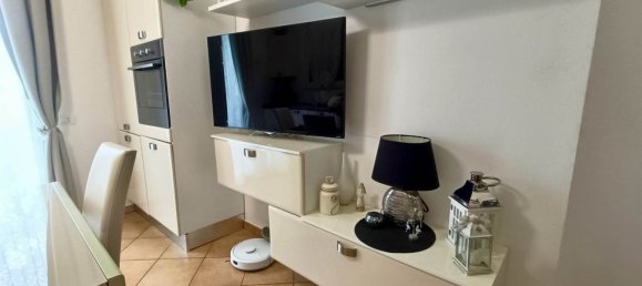 4 bedrooms Apartment in Castellina Marittima, Italy No. 331675 9