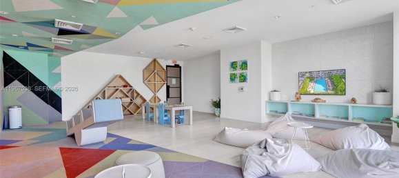 1 dormitorio propiedad comercial en venta en Miami, Miami-Dade, Florida, USA № 614402 14
