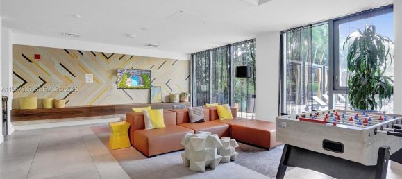 1 dormitorio propiedad comercial en venta en Miami, Miami-Dade, Florida, USA № 614402 15