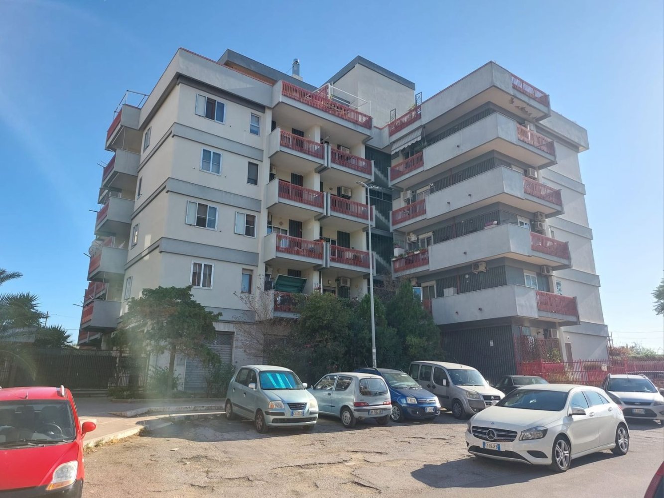 Квартира с 4 спальнями в Фоджа, Италия № 358086