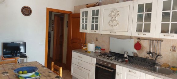 Квартира с 4 спальнями в Фоджа, Италия № 358086 5