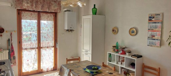 Квартира с 4 спальнями в Фоджа, Италия № 358086 28