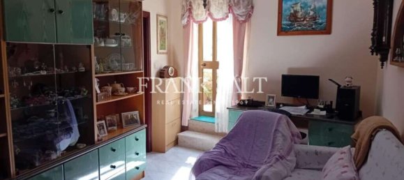 3 bedrooms Maisonette in Fgura, Malta No. 3077 3