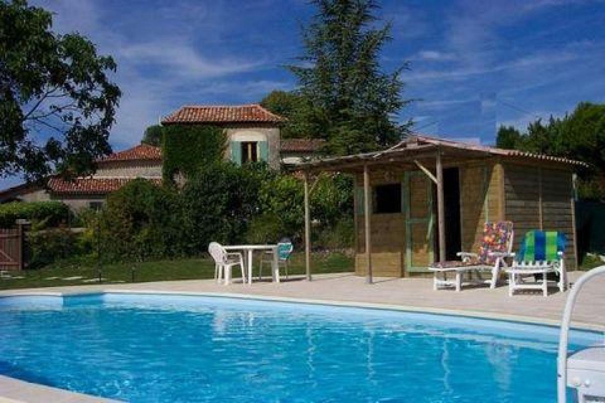 4 bedrooms Shop in Chalais, France No. 20709