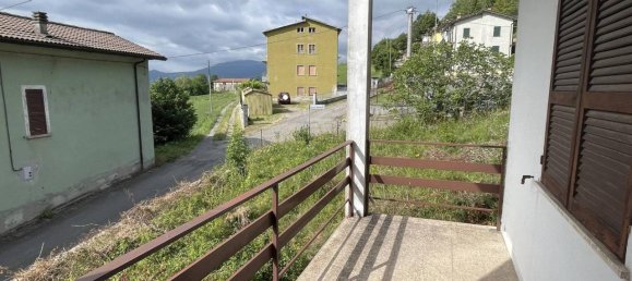 5 rooms Villa in Bardi, Italy No. 175582 9