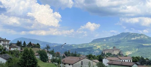 5 rooms Villa in Bardi, Italy No. 175582 3