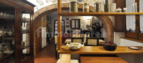 Casa de 2 dormitorios en Montepulciano, Italy No. 225099 12