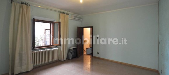 Casa de 2 dormitorios en Montepulciano, Italy No. 225099 19