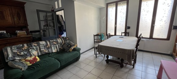 4 bedrooms House in Neuilly-Saint-Front, France No. 88332 4