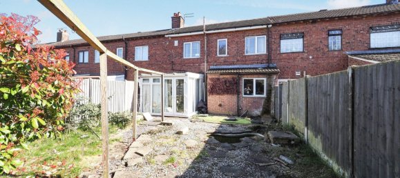  House in Derby, United Kingdom No. 1993 13