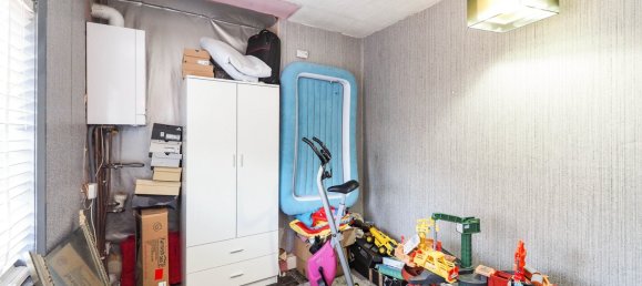  House in Derby, United Kingdom No. 1993 8