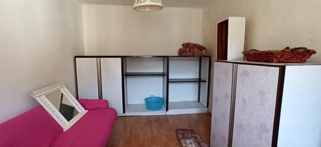 Apartamento de 4 habitaciónes en Lucca, Italy No. 36070