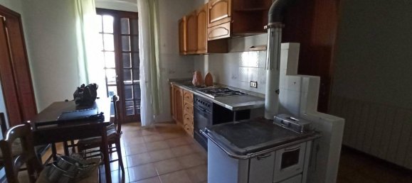 Apartamento de 4 habitaciónes en Lucca, Italy No. 36070 10