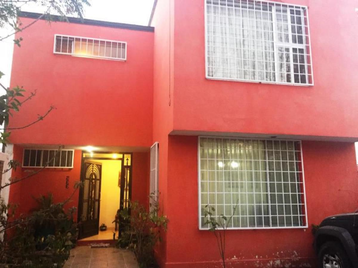 3 bedrooms House in Queretaro, Mexico No. 189040