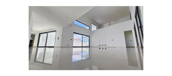 4 bedrooms Villa in Corroios, Portugal No. 139012 8