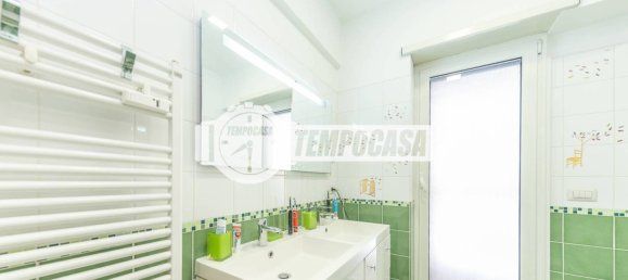 3 bedrooms Apartment in Rome, Italy No. 321437 17