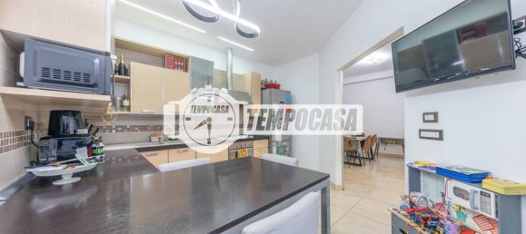 3 bedrooms Apartment in Rome, Italy No. 321437 8