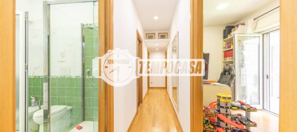 3 bedrooms Apartment in Rome, Italy No. 321437 12