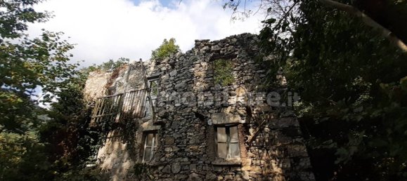 2 bedrooms House in Bracca, Italy No. 105628 4