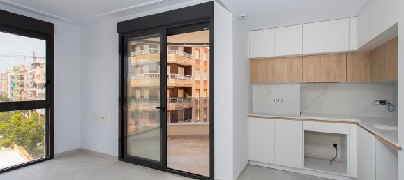  شقة في Torrevieja, Spain 88متر مربع رقم 365912 18