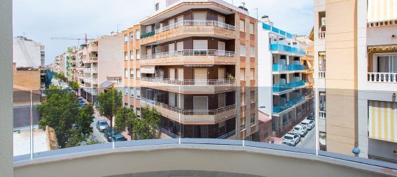  شقة في Torrevieja, Spain 88متر مربع رقم 365912 12