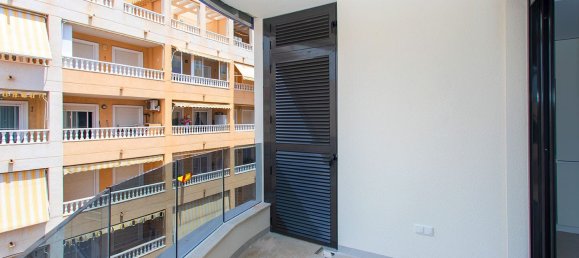  شقة في Torrevieja, Spain 88متر مربع رقم 365912 2