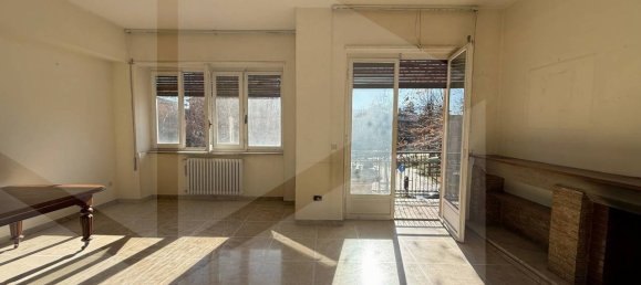 3 Schlafzimmer Wohnung in Avezzano, Italy, Nr. 23213 7
