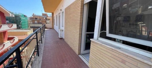 3 chambres Appartement à Ladispoli, Italy No. 310814 2