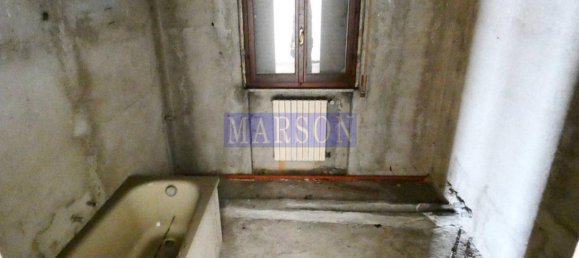 7-Zimmer Villa in Canegrate, Italy, Nr. 81577 21