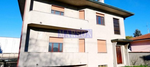 7-Zimmer Villa in Canegrate, Italy, Nr. 81577 12