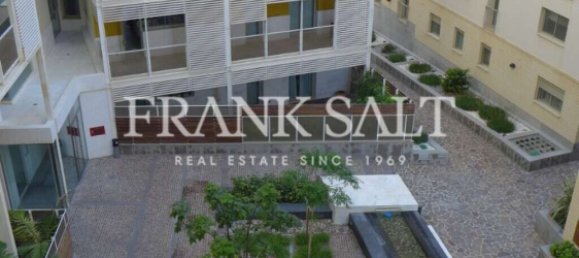 Apartamento de 1 dormitorio en Sliema, Malta No. 8731 9