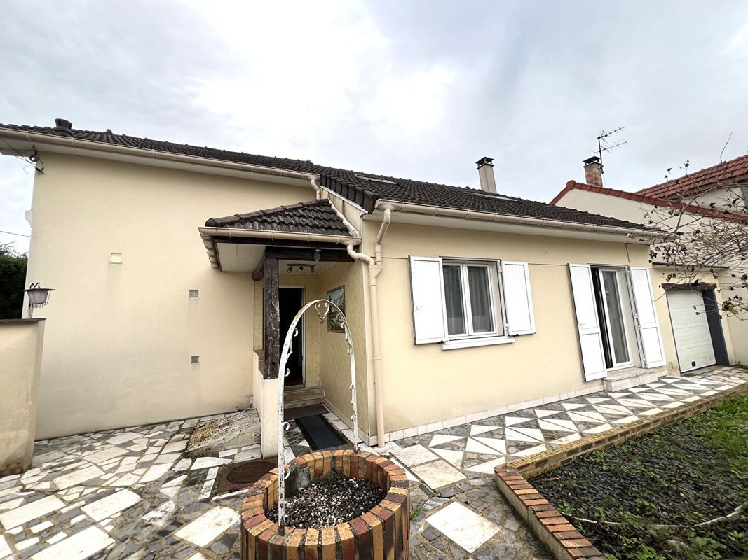 3 bedrooms House in Villeparisis, France No. 174447