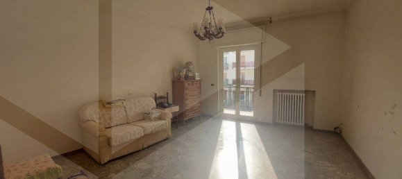 Imóvel comercial de 4 divisões em Triggiano, Italy N.º 21693 25