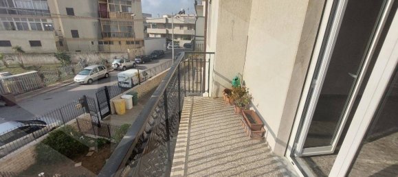 Imóvel comercial de 4 divisões em Triggiano, Italy N.º 21693 31