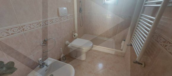 Imóvel comercial de 4 divisões em Triggiano, Italy N.º 21693 17