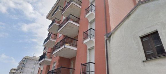 2 rooms Apartment in Sannazzaro de' Burgondi, Italy No. 168313 9