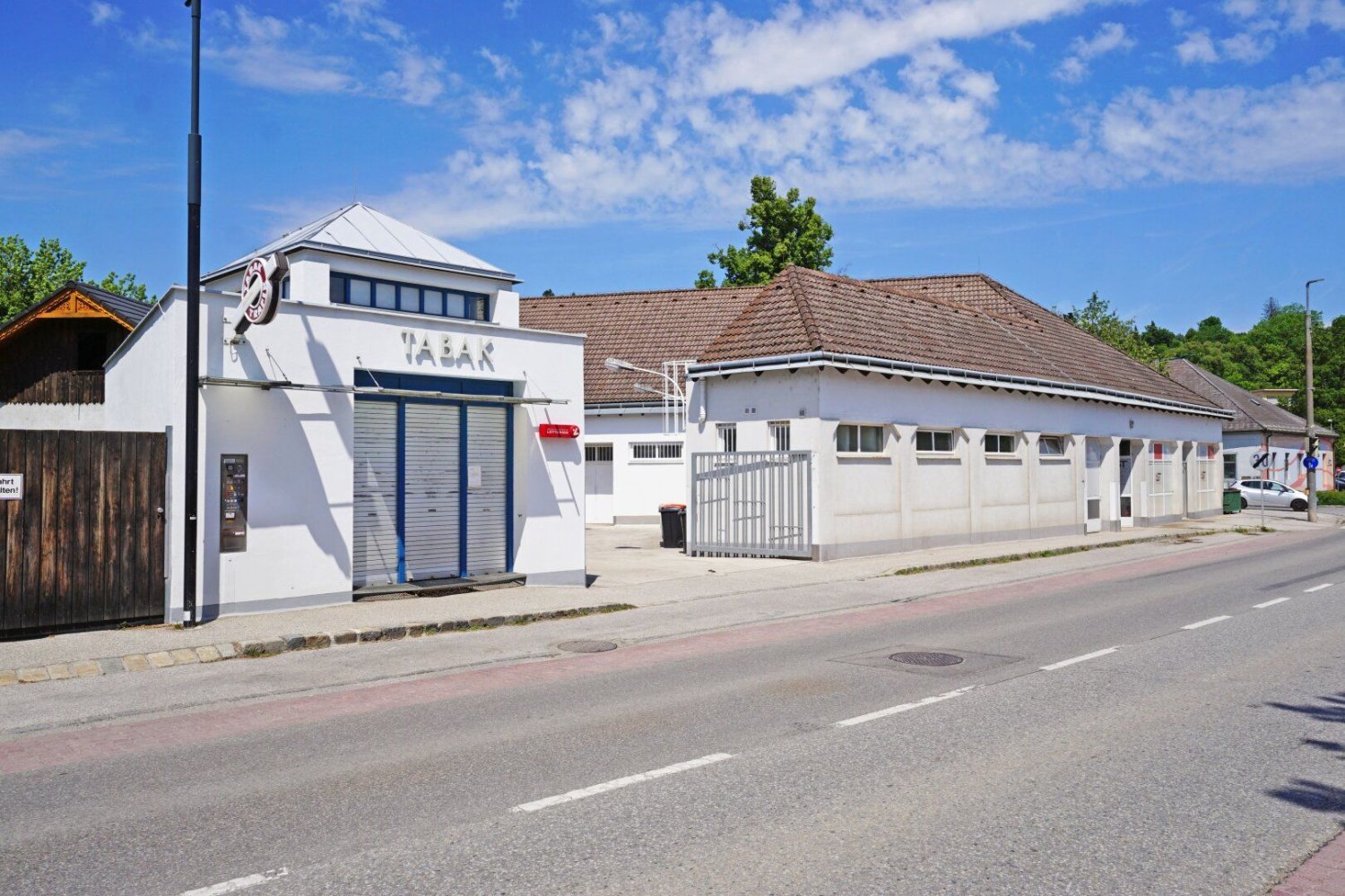  Land in Pressbaum, Austria No. 137993