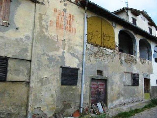 9 rooms House in Terranuova Bracciolini, Italy No. 42779