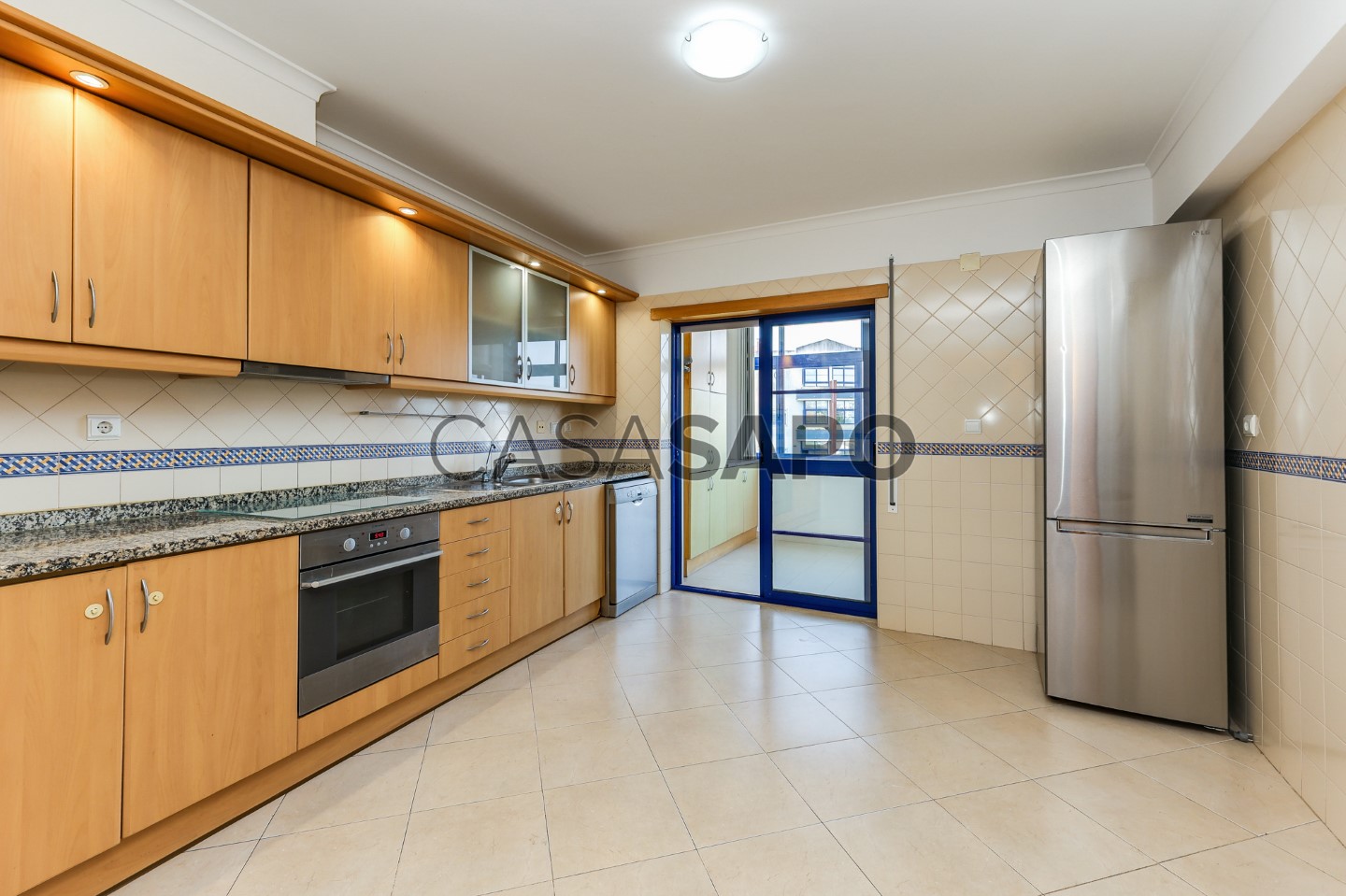 Apartamento de 2 dormitorios en Almada, Portugal No. 263156
