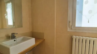 Casa de 4 dormitorios en Comunidad Foral de Navarra, Spain No. 173641